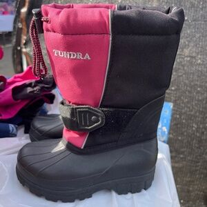 Snow Boots